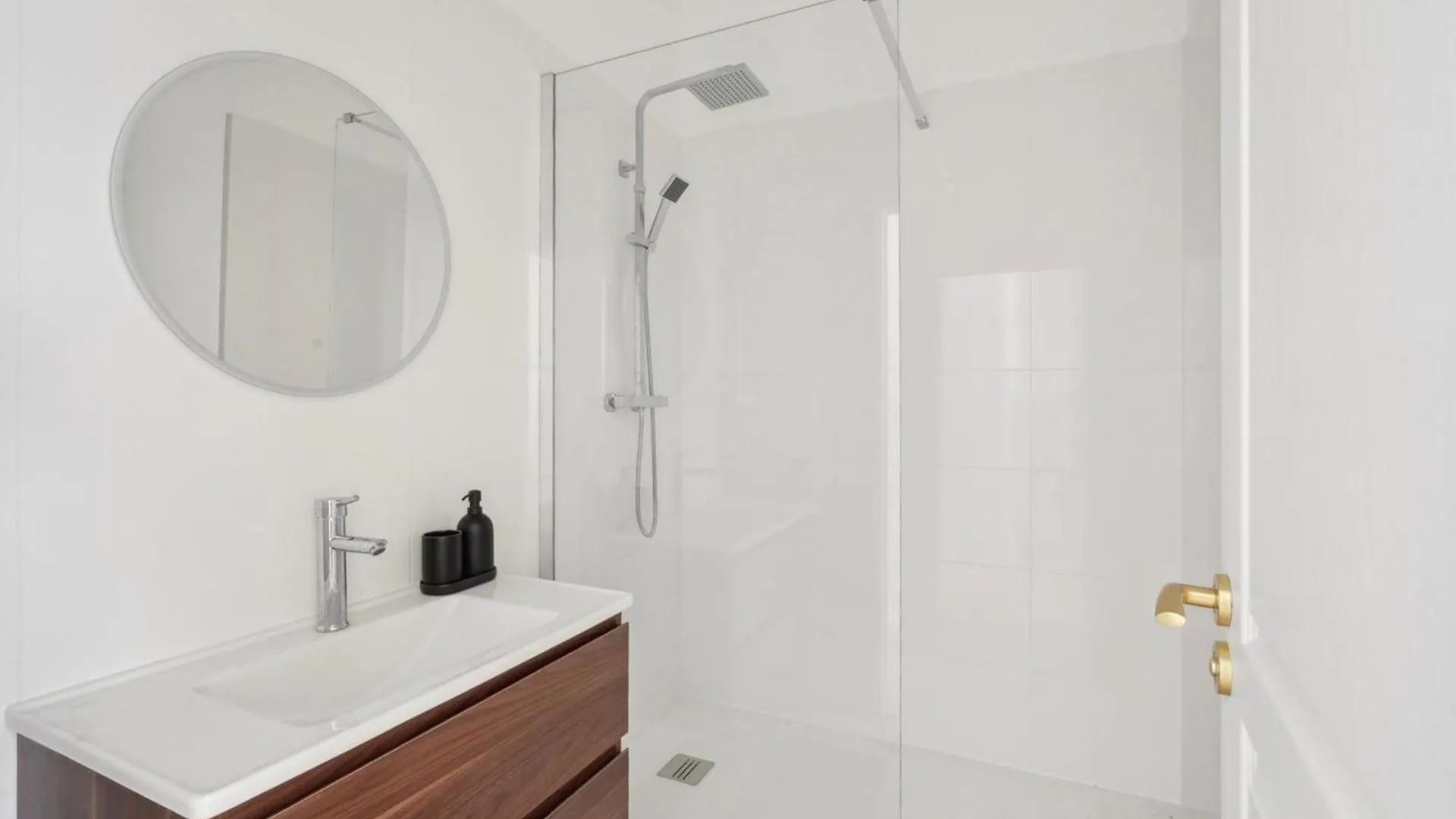 Charming Berlioz Apartment For 6 People In Charpennes 维勒班